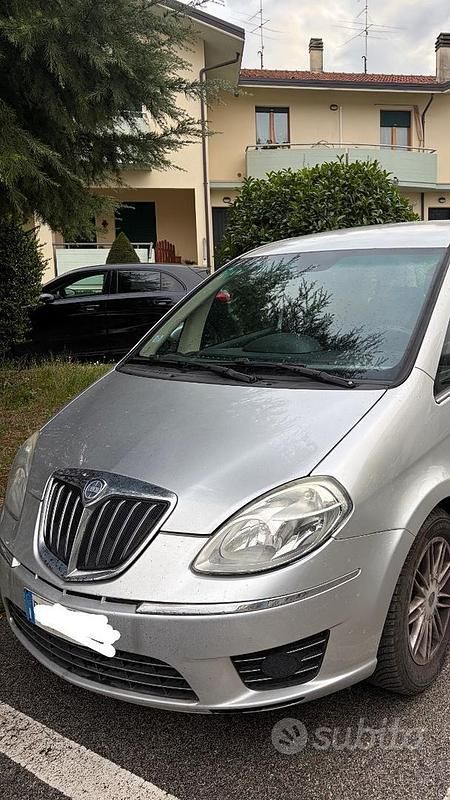 Usata Lancia Delta 2009 Grigio Utilitaria