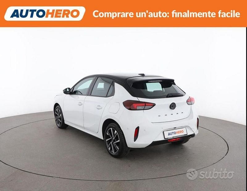 Usata Opel Corsa 101 CV (74 kW) 2024 Bianco Utilitaria
