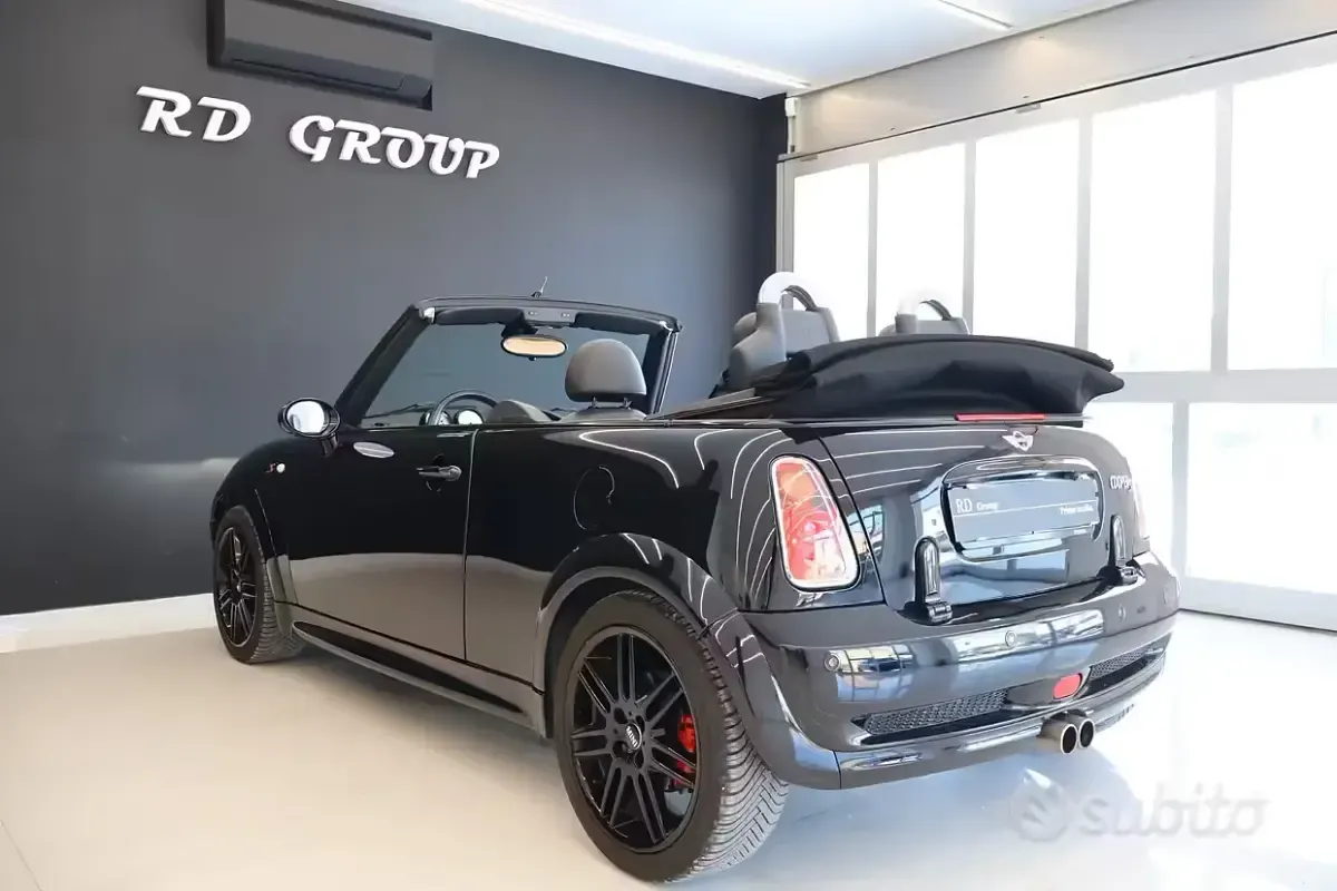 Usata Mini Cooper S Cabriolet 170 CV (125 kW) 2005 Nero Cabrio