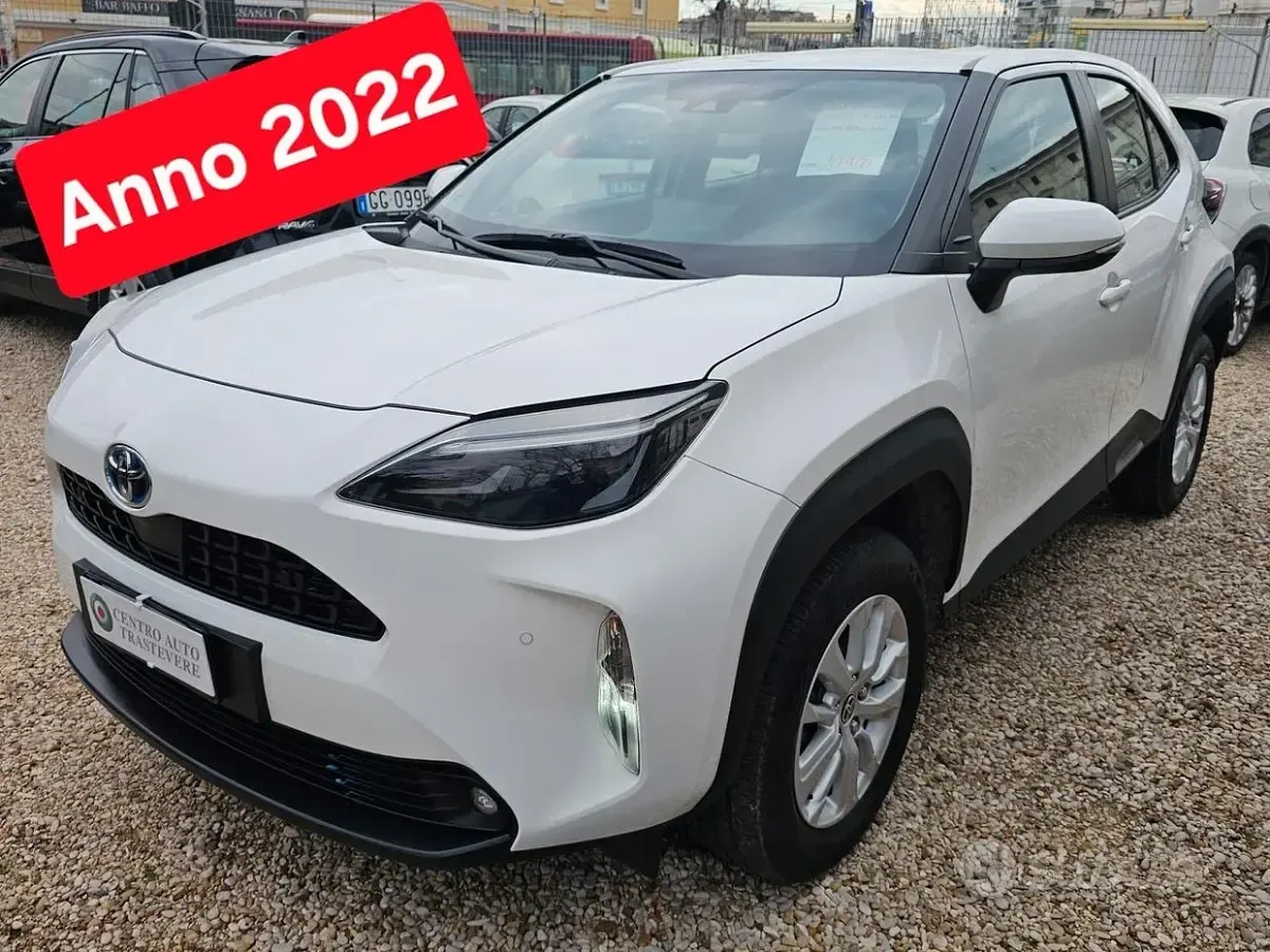 Usata Toyota Yaris Cross Business Edition 92 CV (67 kW) 2022 Bianco SUV