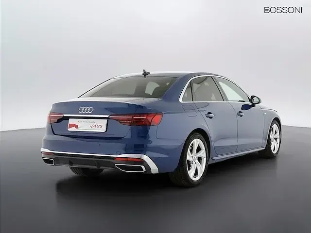 Usata Audi A4 S-Line 136 CV (100 kW) 2024 Blu ascari metallizzato Berlina