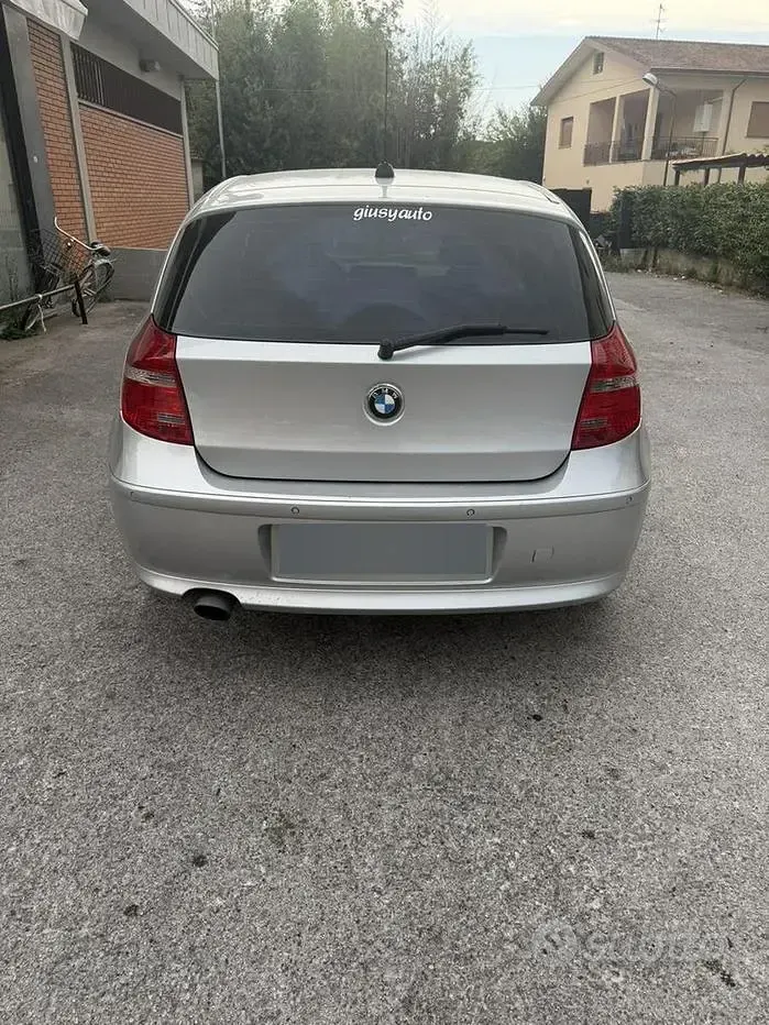 Usata BMW 120 177 CV (130 kW) 2008 Grigio Utilitaria