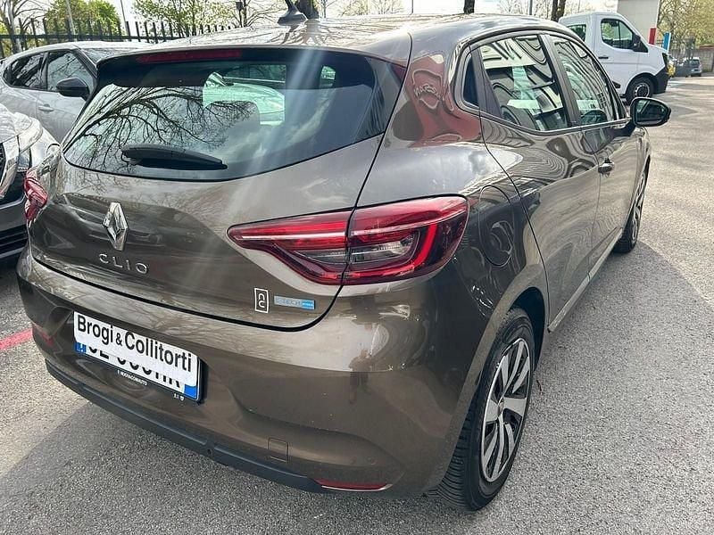 Usata Renault Clio V Zen 140 CV (102 kW) 2021 Marrone Berlina