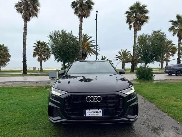 Usata Audi Q8 S-Line 285 CV (209 kW) 2021 Nero SUV