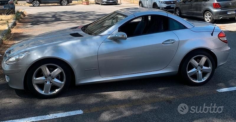 Usata Mercedes SLK200 163 CV (119 kW) 2004 Blu/azzurro Cabrio
