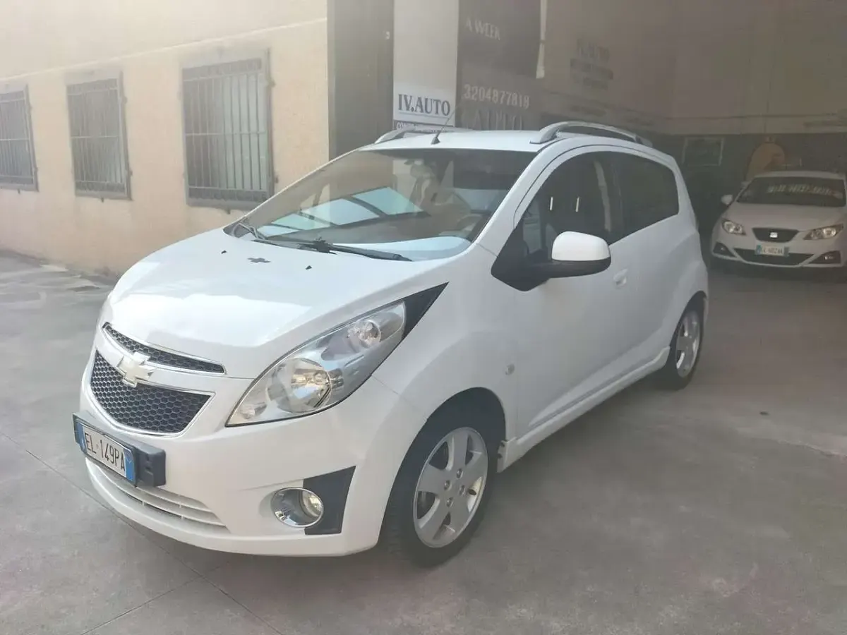 Usata Chevrolet Spark LT 82 CV (60 kW) 2012 Bianco Utilitaria