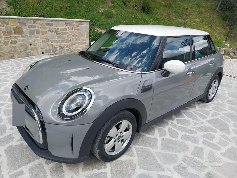Usata Mini ONE 102 CV (75 kW) 2021 Grigio Utilitaria