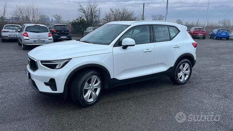 Usata Volvo XC40 Core 129 CV (94 kW) 2023 Bianco SUV