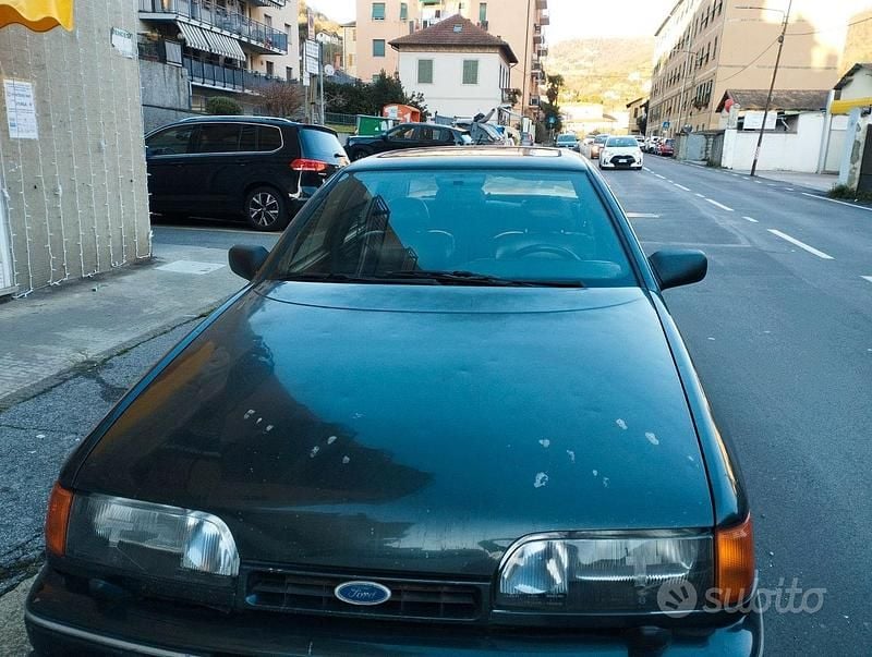 Verde Usata 1992 Ford Scorpio Tre volumi | 1000 € - Immagine 1/4