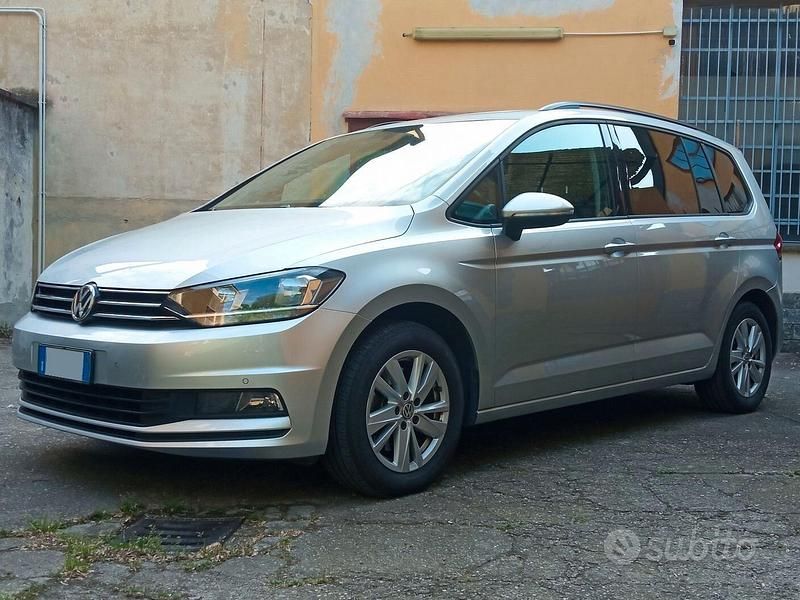 Usata VW Touran Business 150 CV (110 kW) 2019 Grigio Monovolume
