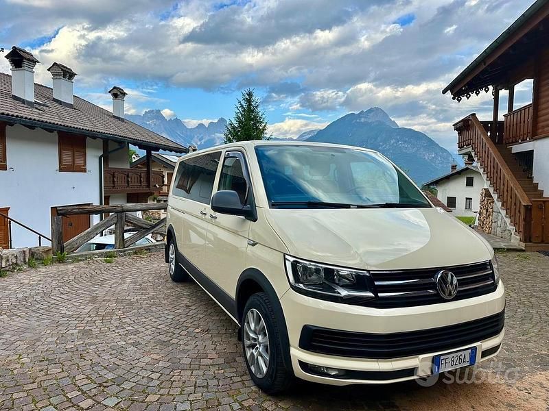 Usata VW Caravelle 204 CV (150 kW) 2016 Bianco Monovolume