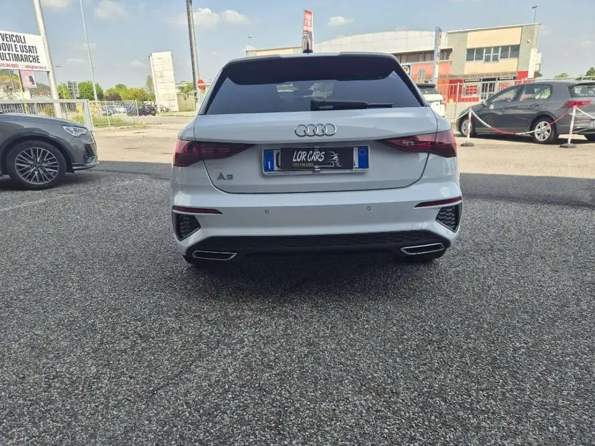 Usata Audi A3 S-Line 150 CV (110 kW) 2022 Bianco Berlina