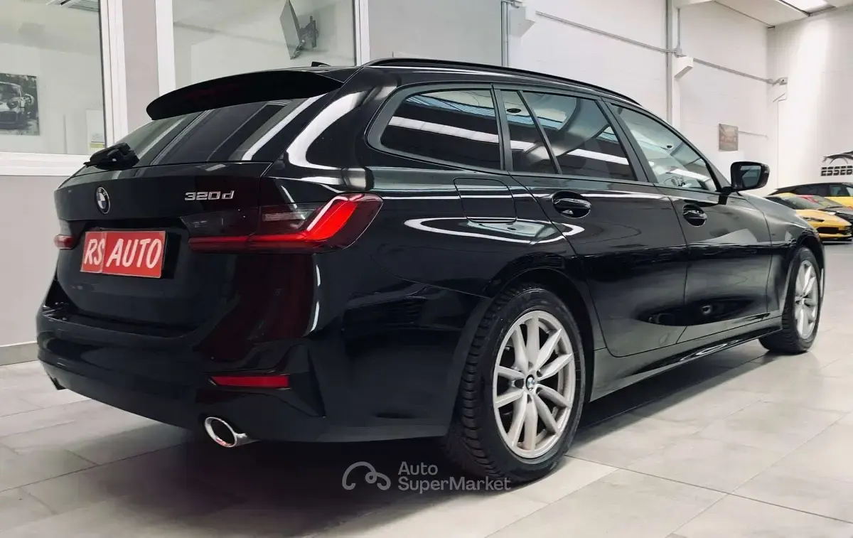 Usata BMW 320 190 CV (139 kW) 2022 Nero Station wagon