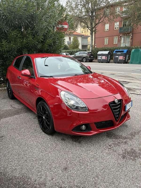 Usata Alfa Romeo Giulietta Sprint 150 CV (110 kW) 2015 Berlina