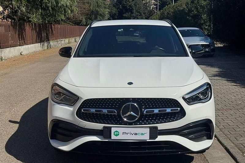 Usata Mercedes GLA180 Premium 116 CV (85 kW) 2023 Bianco SUV