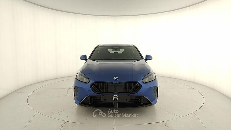 Nuova BMW 118 150 CV (110 kW) 2026 Blu Utilitaria