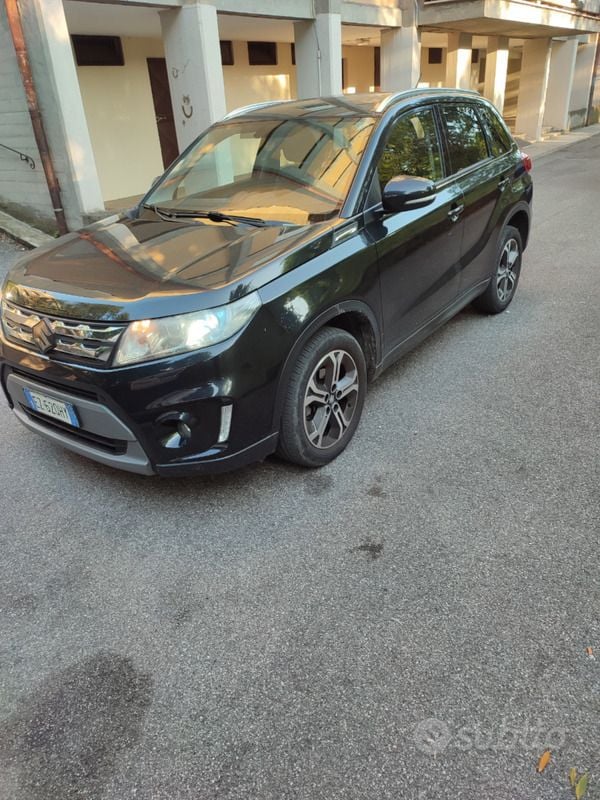 Usata 2015 Suzuki Vitara SUV | 11.600 € (Buon prezzo) - Immagine 1/4