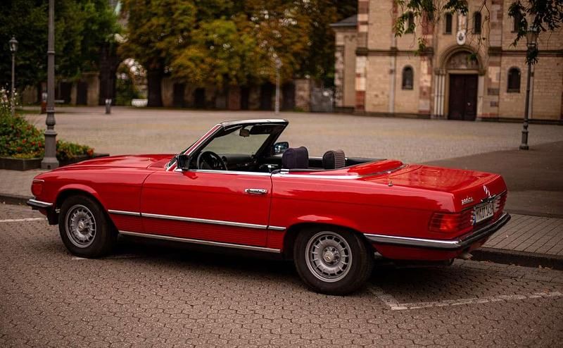 Usata Mercedes SL280 185 CV (136 kW) 1982 Rosso Cabrio