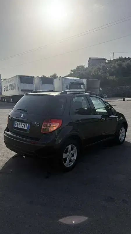 Usata Suzuki SX4 GL 135 CV (99 kW) 2011 SUV