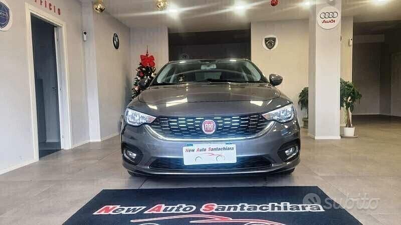 Usata Fiat Tipo Opening Edition 120 CV (88 kW) 2016 Grigio Berlina