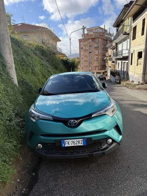 Occasion Toyota C-HR Business Edition 133 ch (97 kW) 2017 SUV