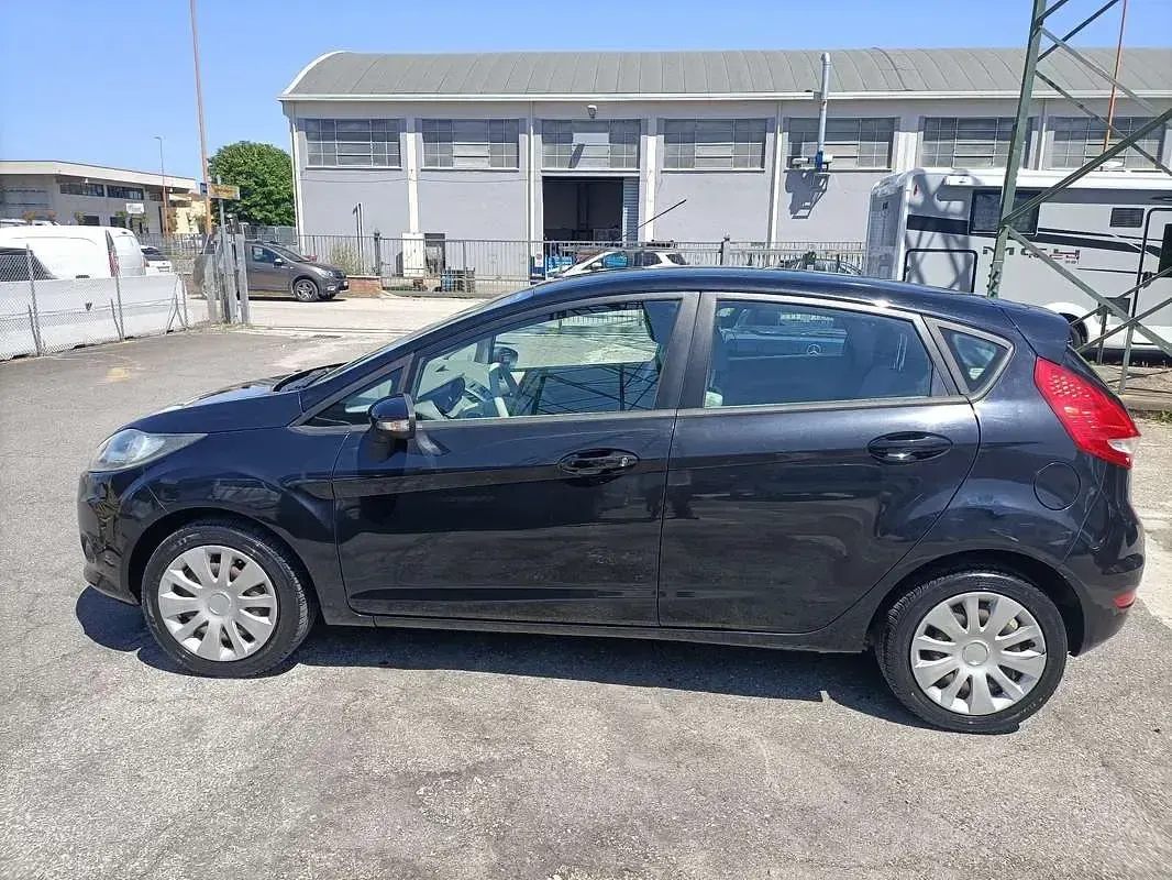 Usata Ford Fiesta Titanium 95 CV (69 kW) 2011 Berlina