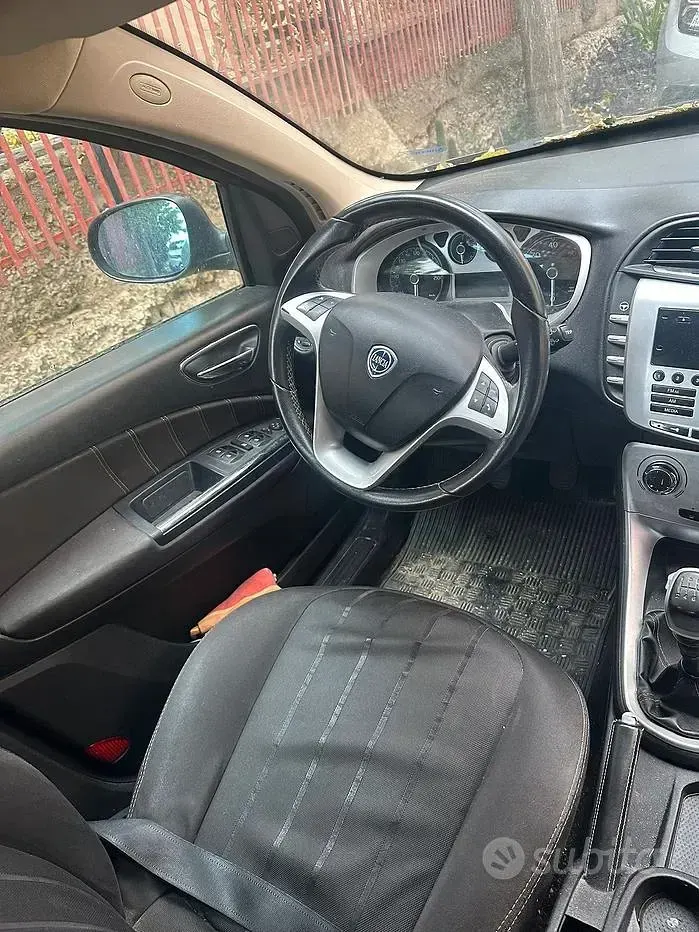 Usata Lancia Delta 2008 Nero Utilitaria