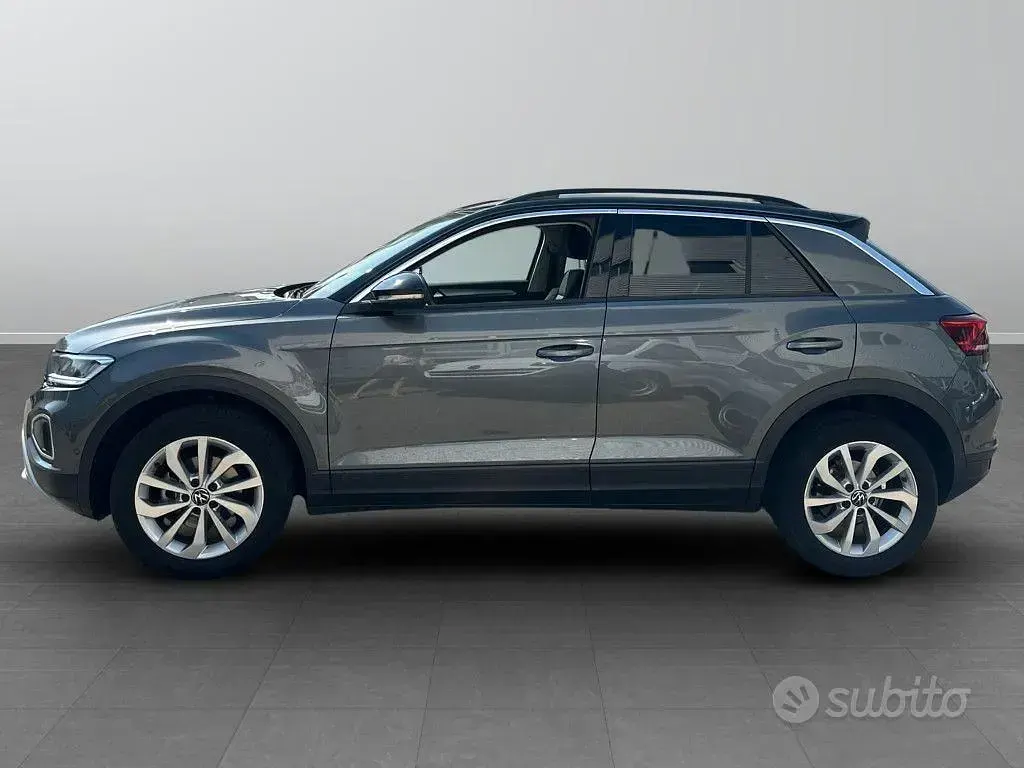 Usata VW T-Roc 150 CV (110 kW) 2024 SUV
