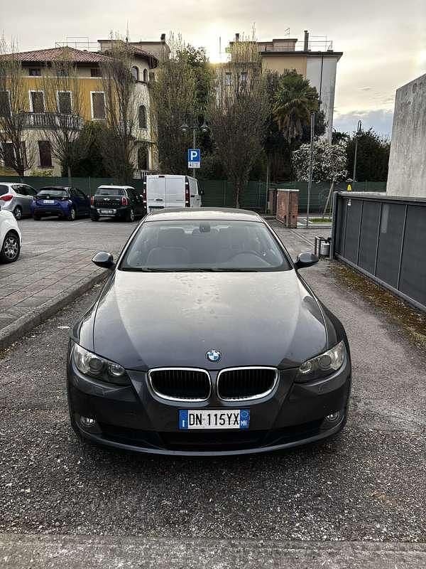 Usata BMW 320 170 CV (125 kW) 2008 Coupé