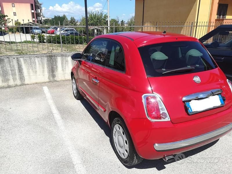 Usado Fiat 500 Opening Edition 75 CV (55 kW) 2008 Rojo Berlina