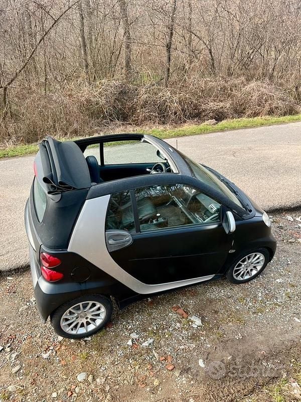 Nero Usata 2008 Smart ForTwo Cabrio Cabrio | 3500 € (Ottimo prezzo) - Immagine 1/4