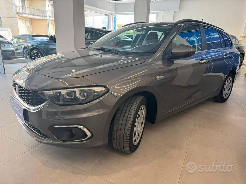 Usata Fiat Tipo Business 120 CV (88 kW) 2020 Grigio Station wagon