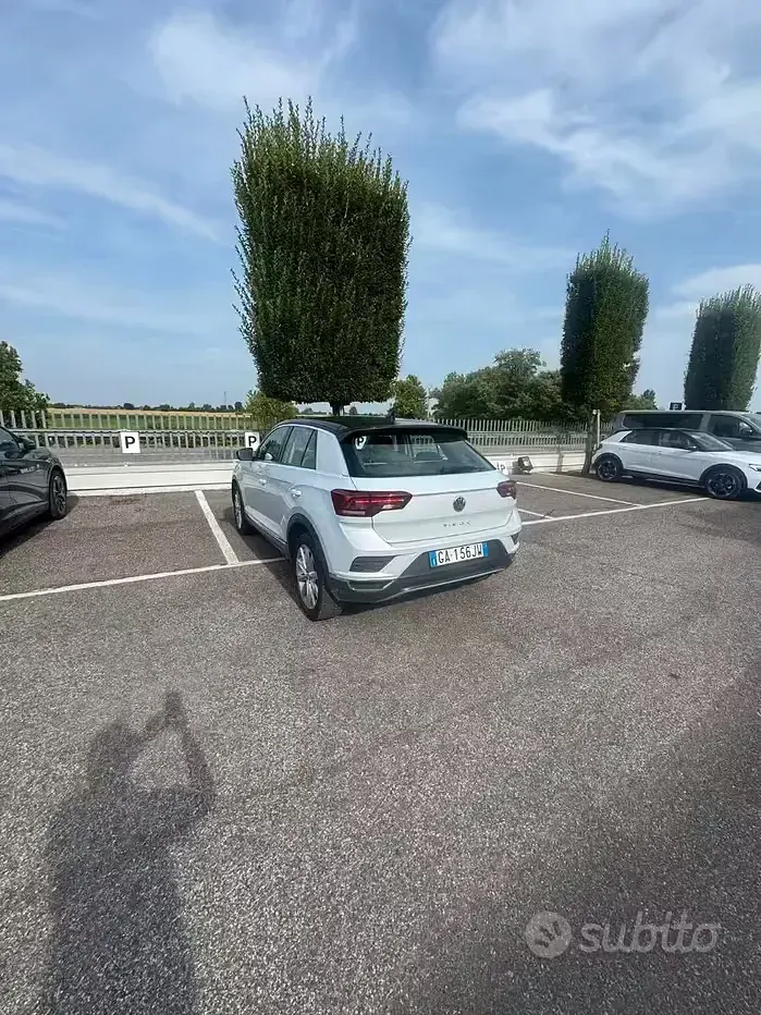 Usata VW T-Roc 150 CV (110 kW) 2020 Grigio SUV