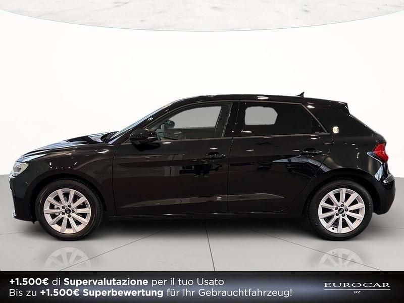 Usata Audi A1 Sportback Admired 95 CV (69 kW) 2025 Nero mito metallizzato Utilitaria