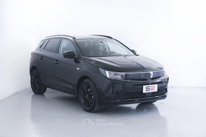 Usata Opel Grandland X GS Line 131 CV (96 kW) 2022 Nero SUV