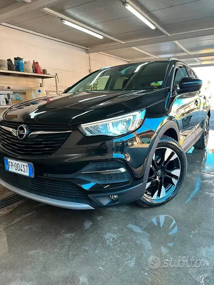 Usata Opel Grandland X Innovation 120 CV (88 kW) 2018 Nero SUV
