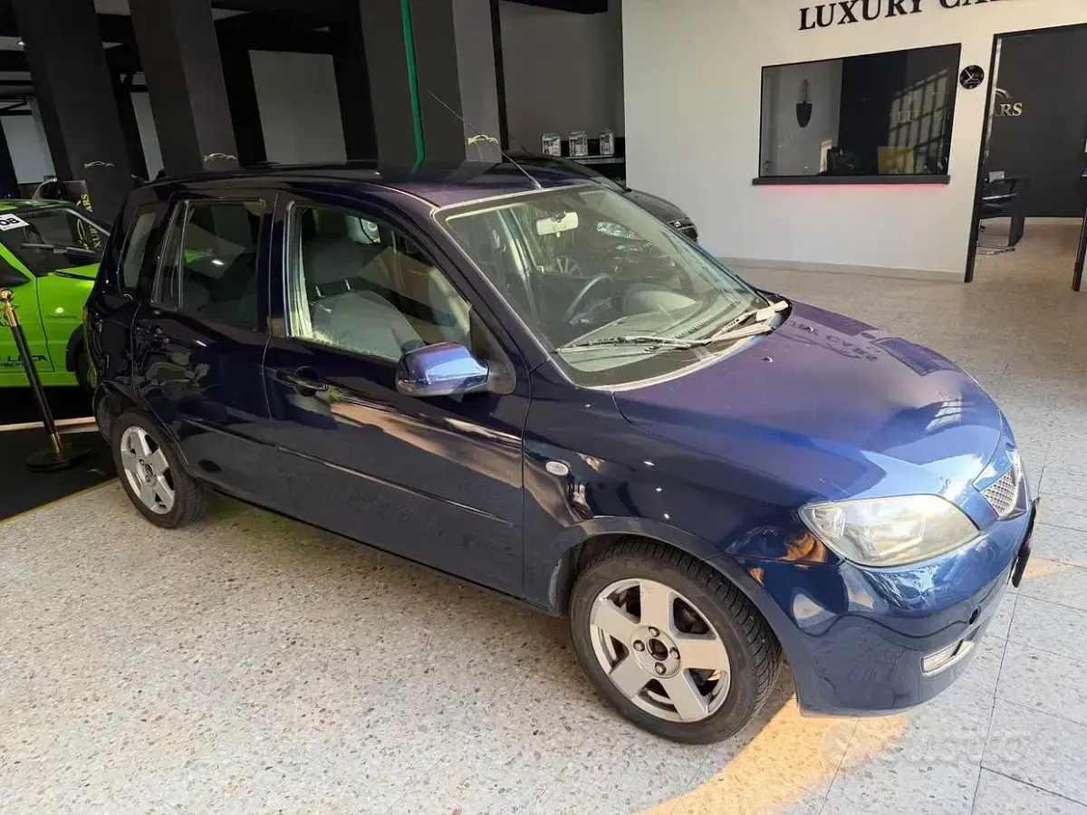 Usata Mazda 2 68 CV (50 kW) 2005 Utilitaria