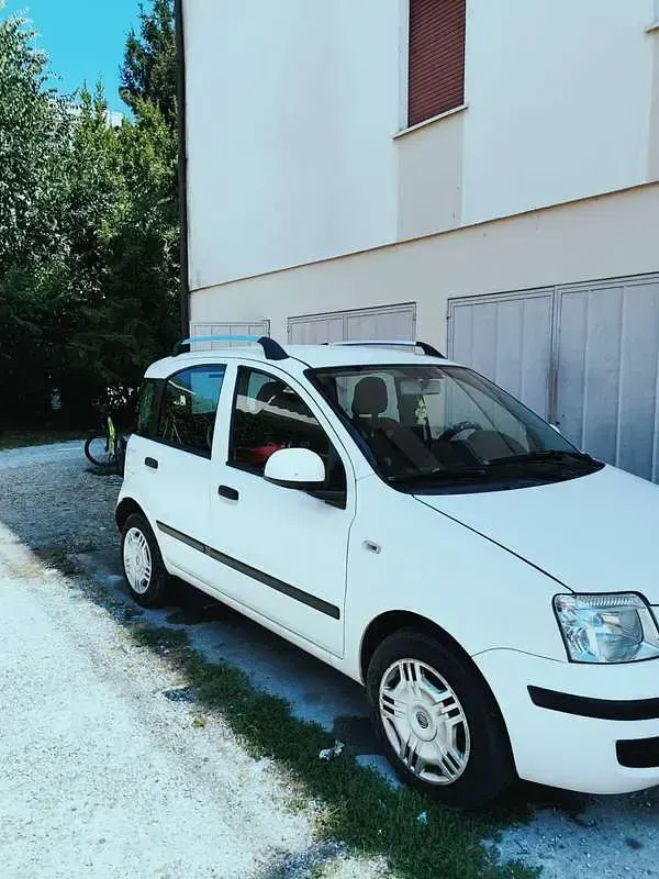 Usata Fiat Panda Active 77 CV (56 kW) 2011 Utilitaria