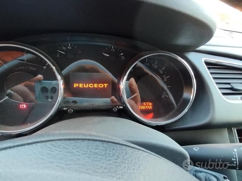 Usata Peugeot 3008 Allure 163 CV (119 kW) 2015 Nero Station wagon