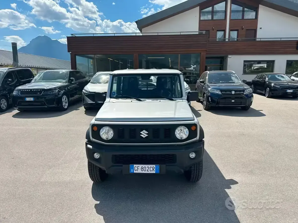 Usata Suzuki Jimny 102 CV (75 kW) 2021 Grigio SUV