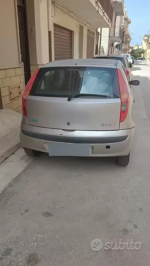 Usata Fiat Punto 60 CV (44 kW) 2002 Grigio Utilitaria