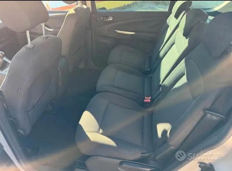 Usata Ford S-MAX 140 CV (102 kW) 2008 Monovolume