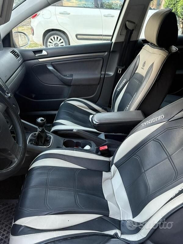 Usata VW Golf VI R-line 105 CV (77 kW) 2008 Grigio Utilitaria