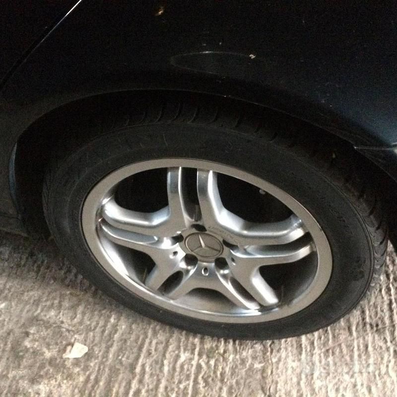 Usata Mercedes E220 2002 Blu