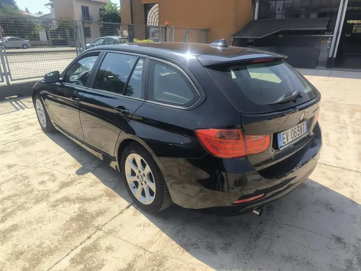 Usata BMW 320 184 CV (135 kW) 2014 Nero Station wagon