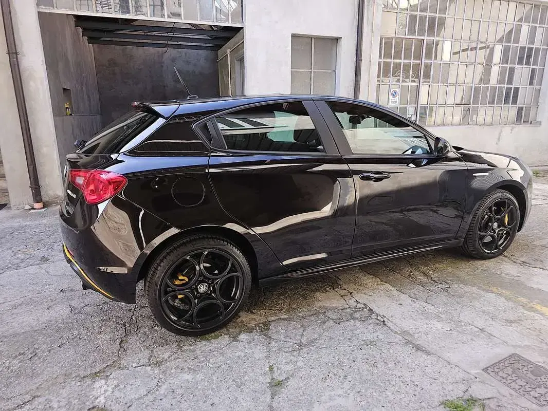 Usata Alfa Romeo Giulietta Veloce 170 CV (125 kW) 2019 Utilitaria