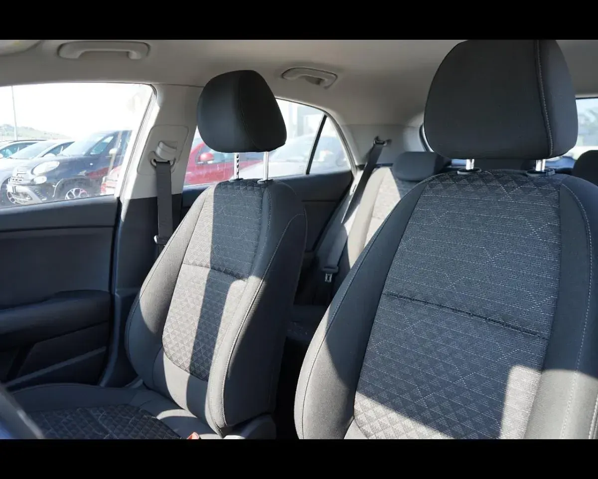 Usata Kia Rio Style 100 CV (73 kW) 2021 Grigio met Berlina