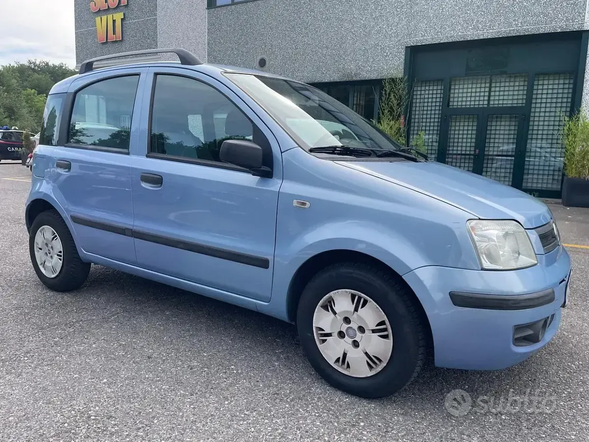 Usata Fiat Panda Dynamic 60 CV (44 kW) 2009 Bluazzurro Utilitaria