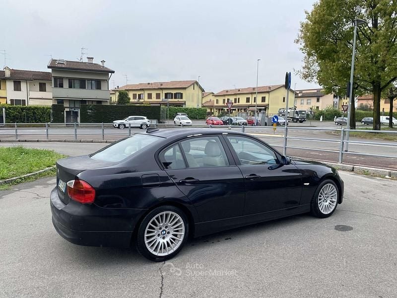 Usata BMW 320 163 CV (119 kW) 2007 Nero Berlina