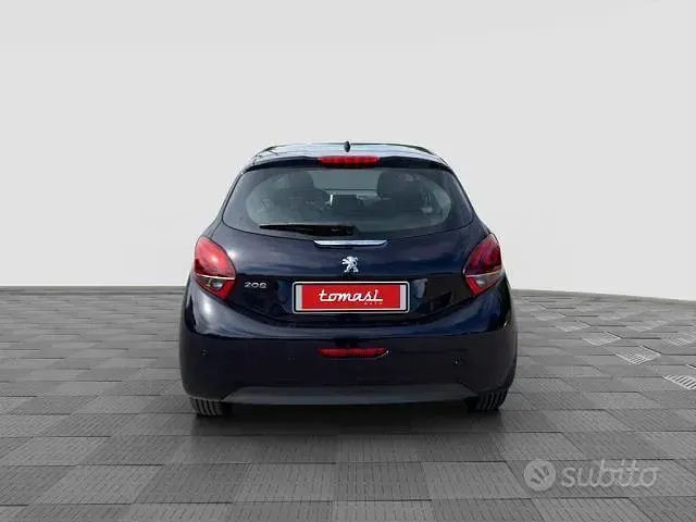 Usata Peugeot 208 Active 68 CV (50 kW) 2019 Blu Utilitaria